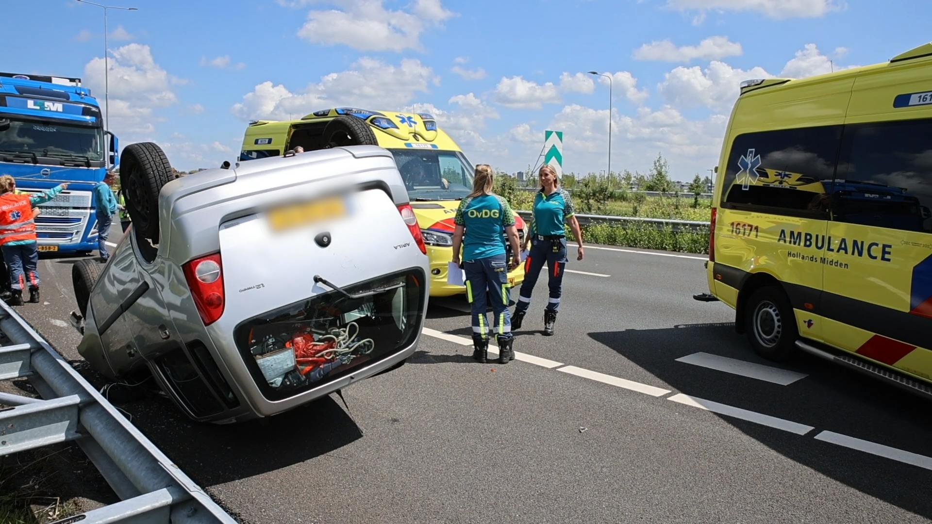 Meerdere Gewonden En Auto Op De Kop Na Aanrijding Wassenaar